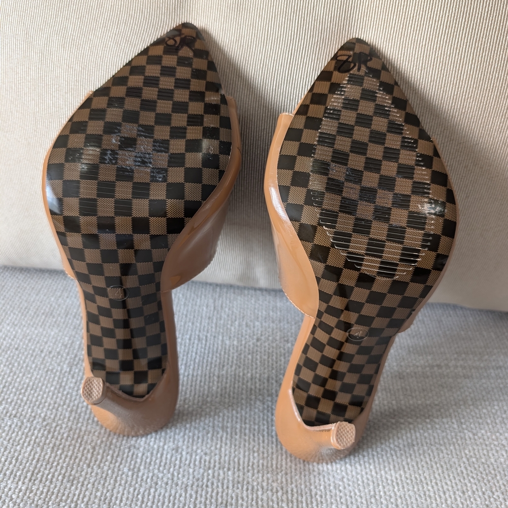 EGO Tan Patent Leather Women's Heels - Picture 5 of 7